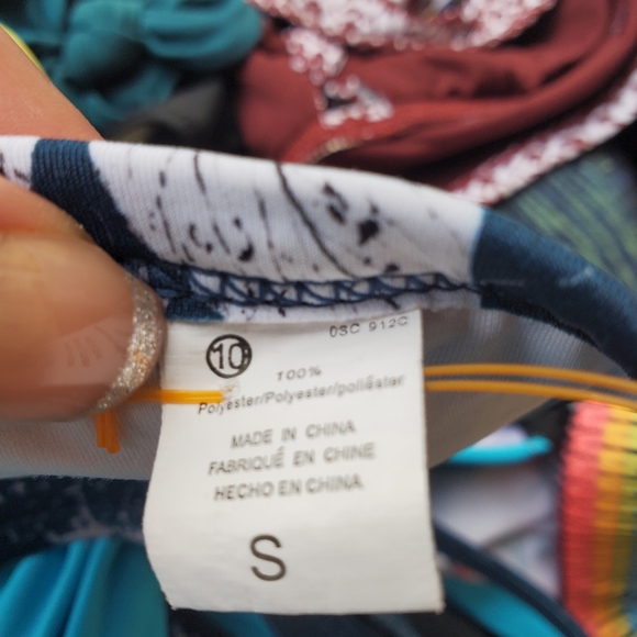 Bikini top size small in blue and white - Picture 3 of 3